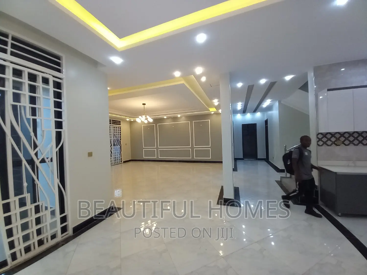 Furnished 6bdrm Mansion in Kira for sale in Kira