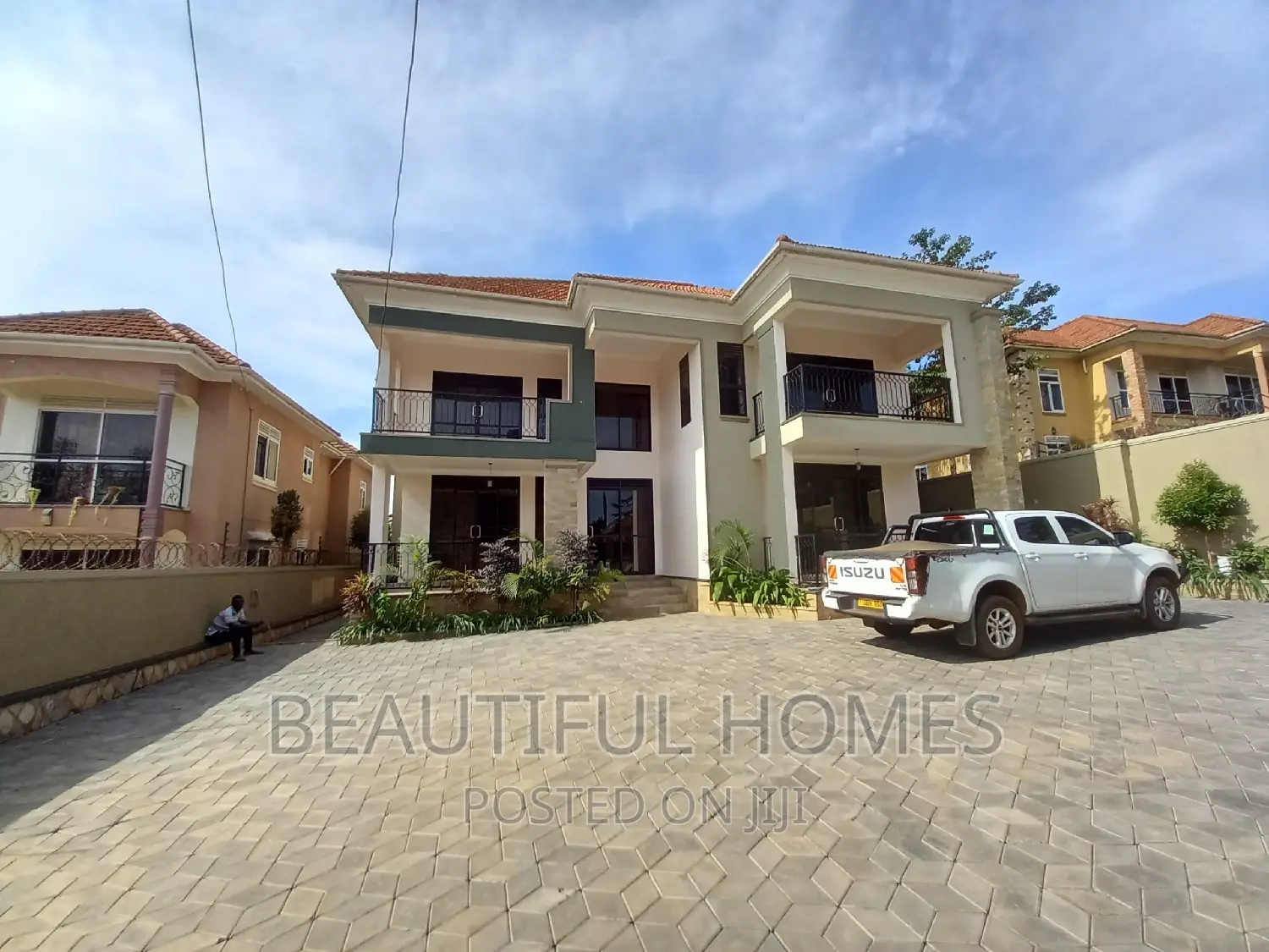 Furnished 6bdrm Duplex in Kira for sale in Kira