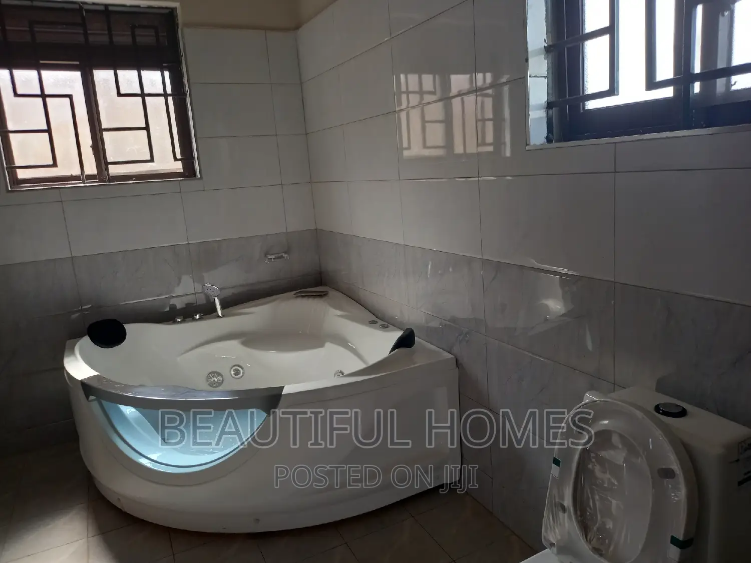 Furnished 6bdrm Duplex in Kira for sale in Kira