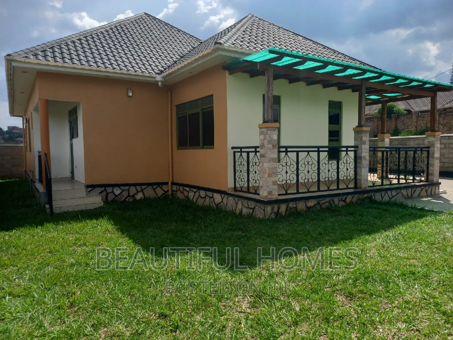 Furnished 4bdrm Bungalow in Kyaliwajjara, Kira for sale in Kira