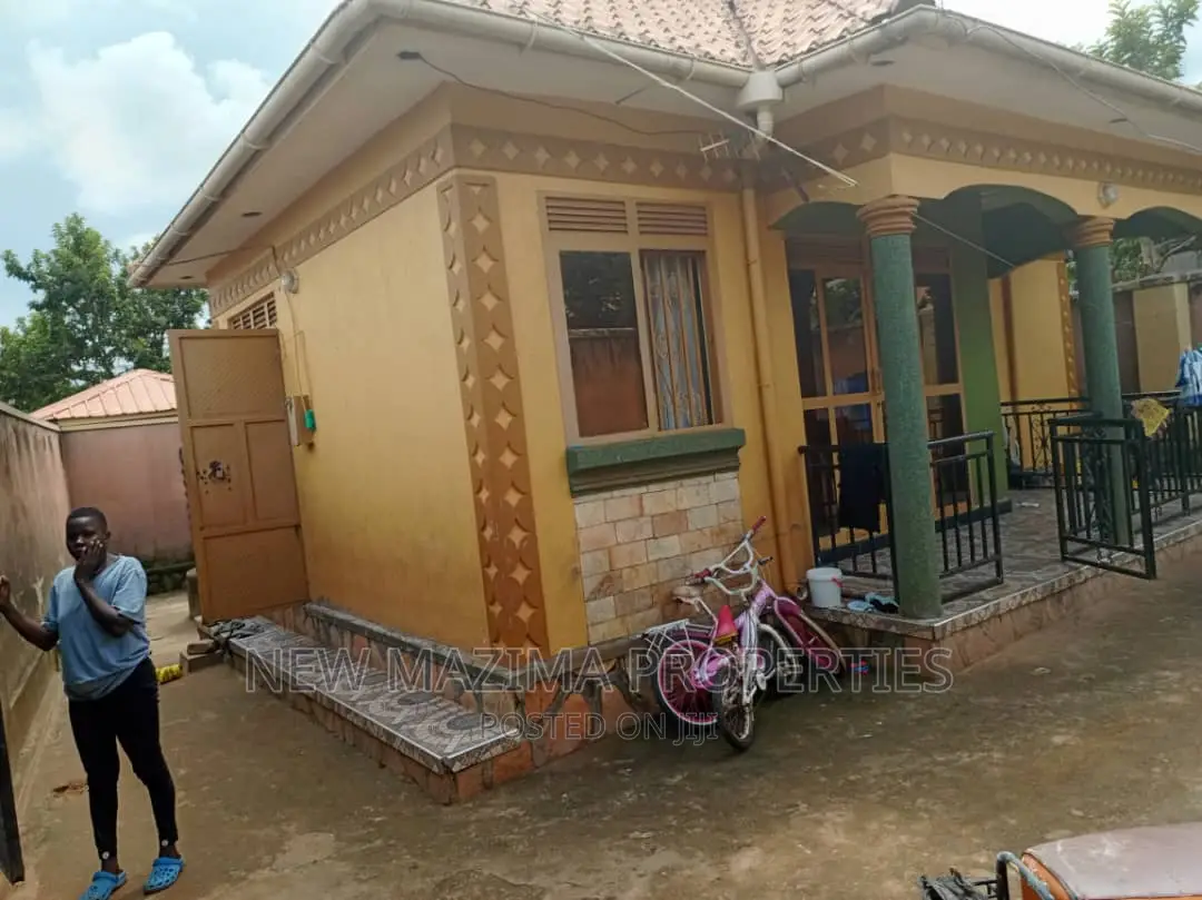 3bdrm Bungalow in Nansana Bujjuko, Central Division for sale in Central Division