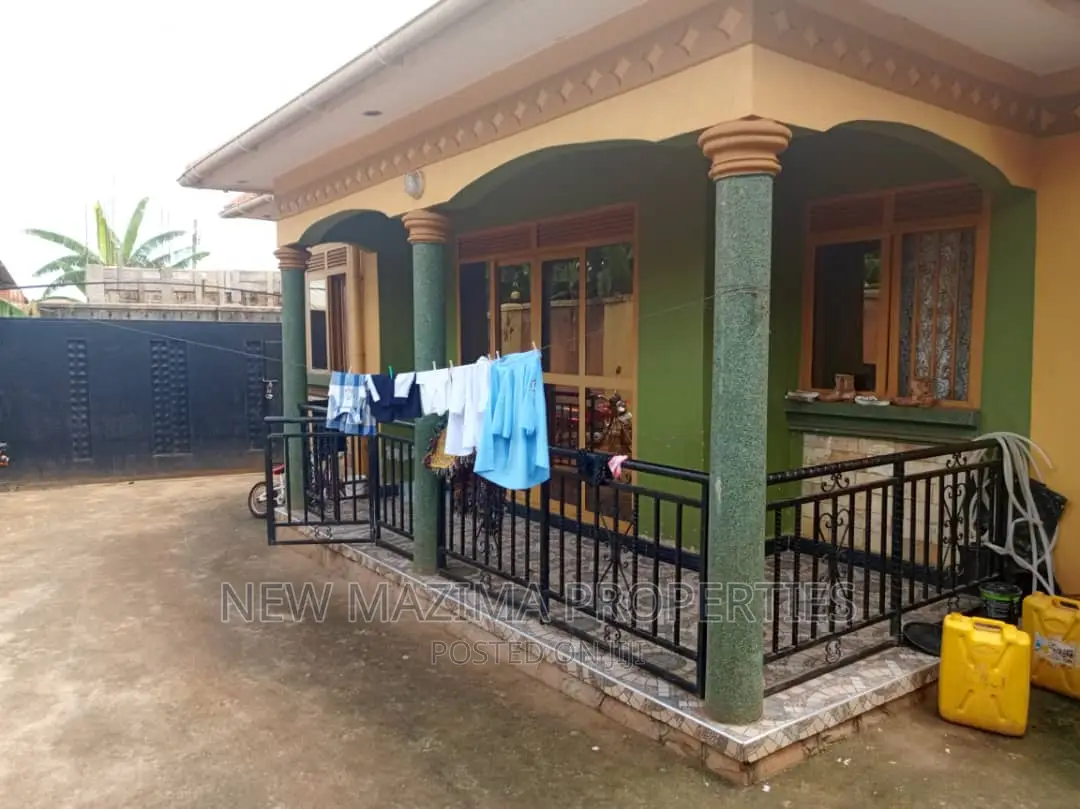 3bdrm Bungalow in Nansana Bujjuko, Central Division for sale in Central Division