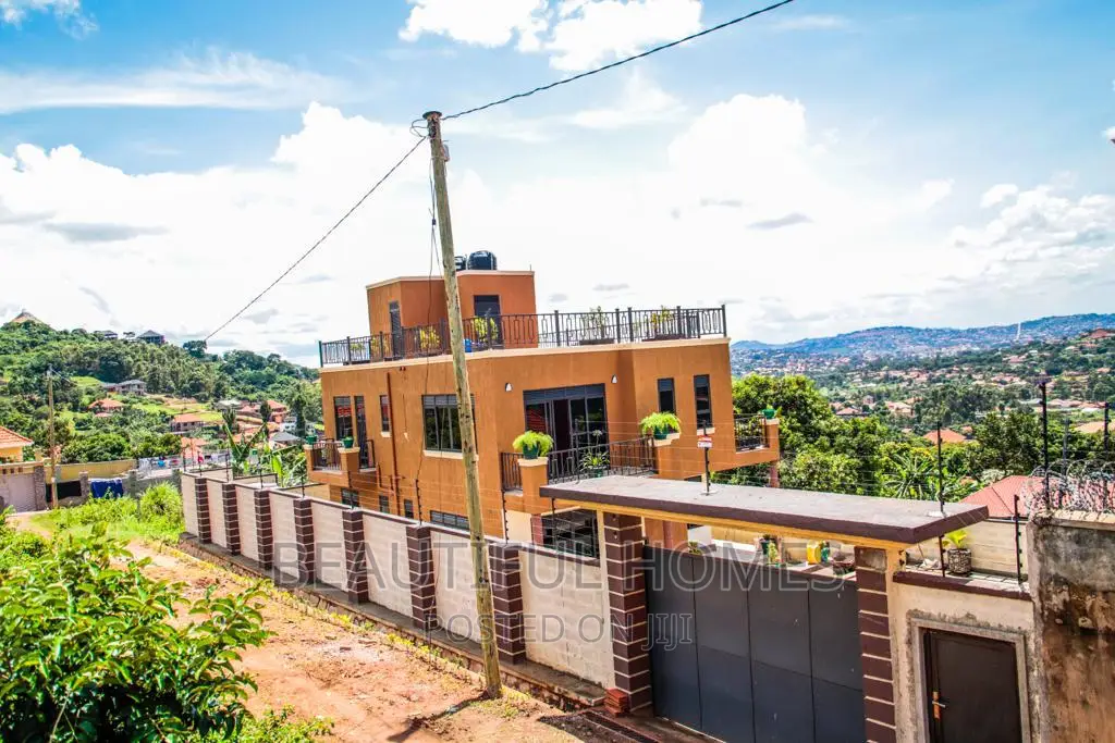 Furnished 6bdrm Mansion in Bwebajja Entebbe, Central Division for sale in Central Division