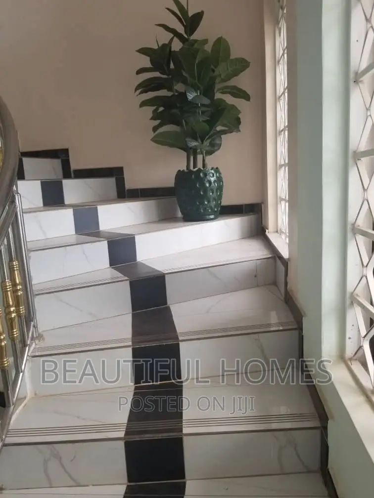 Furnished 5bdrm Duplex in Kajjansi Entebbe, Central Division for sale in Central Division