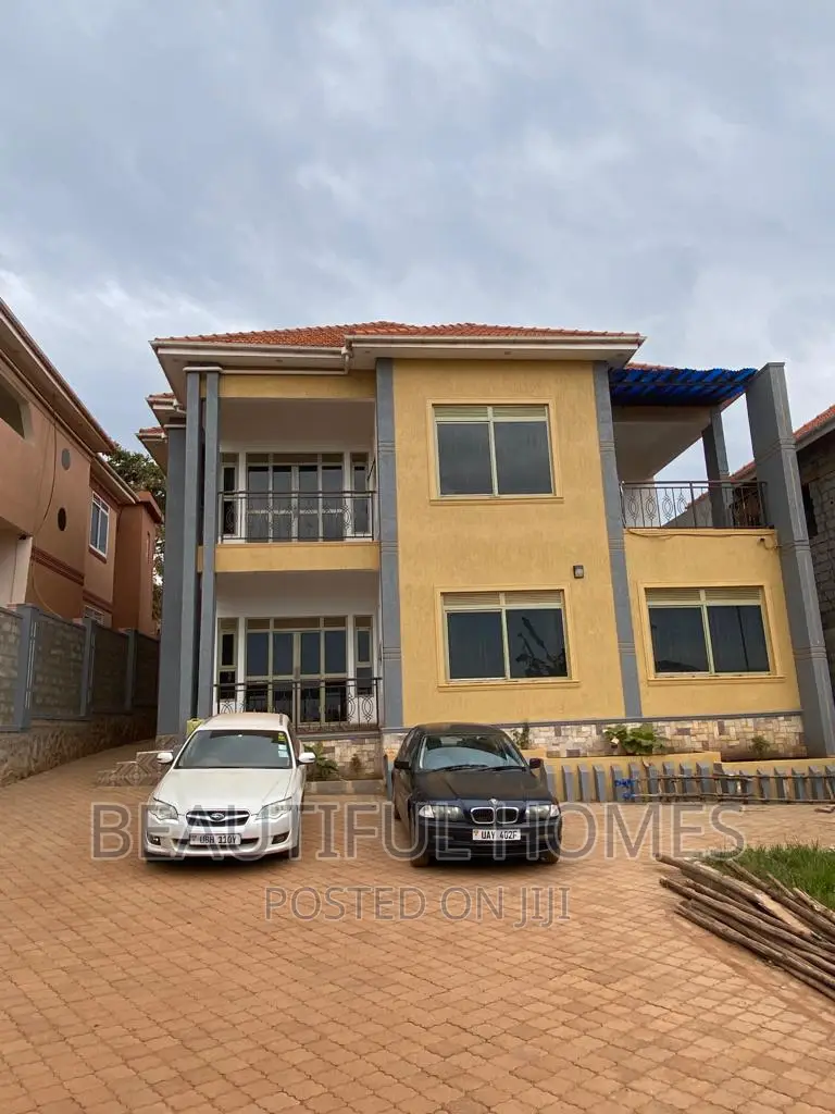 Furnished 5bdrm Duplex in Kitenda Entebbe Road, Central Division in Central Division