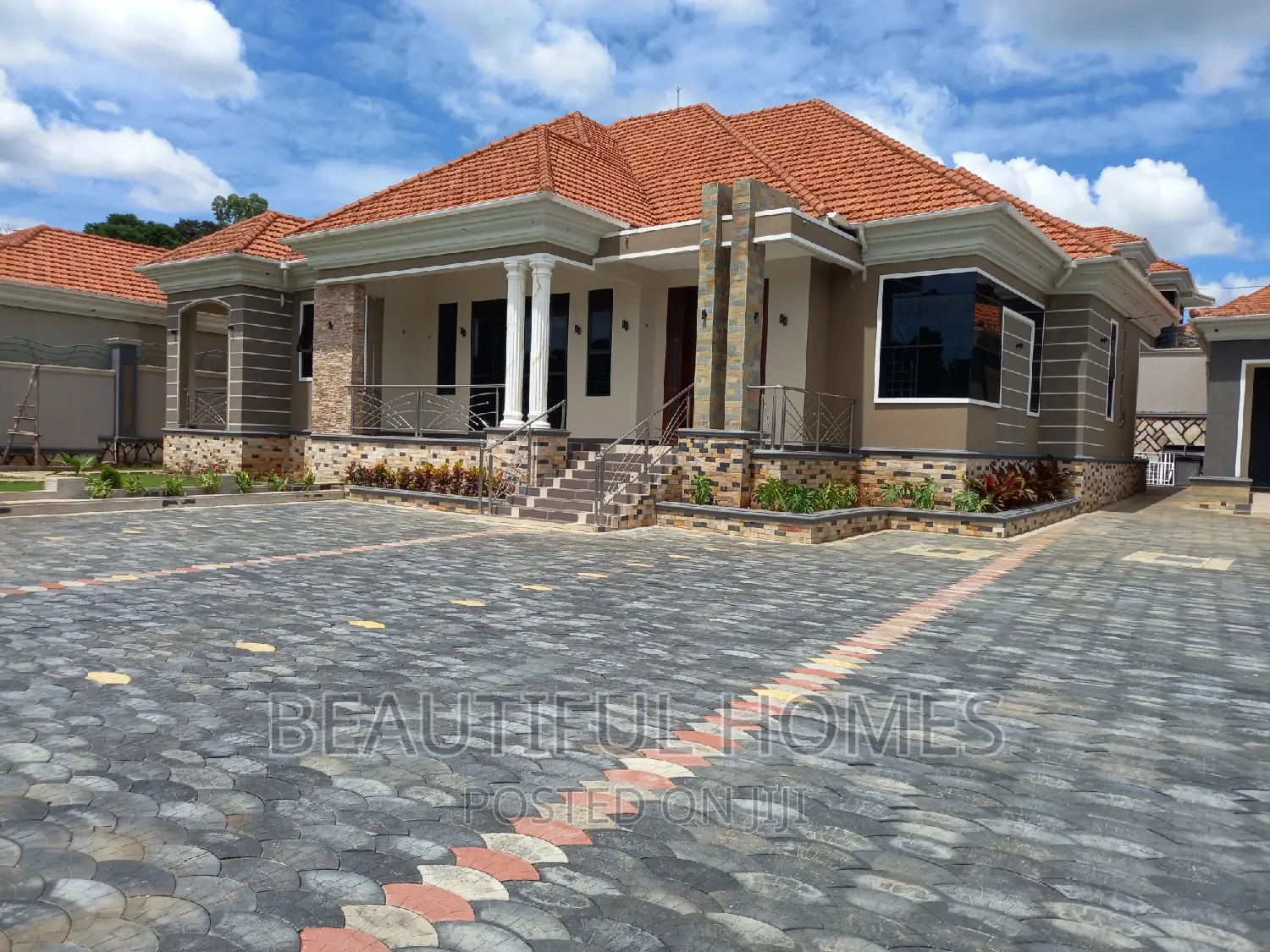 Furnished 5bdrm Mansion in Kira First Class for sale in Kira