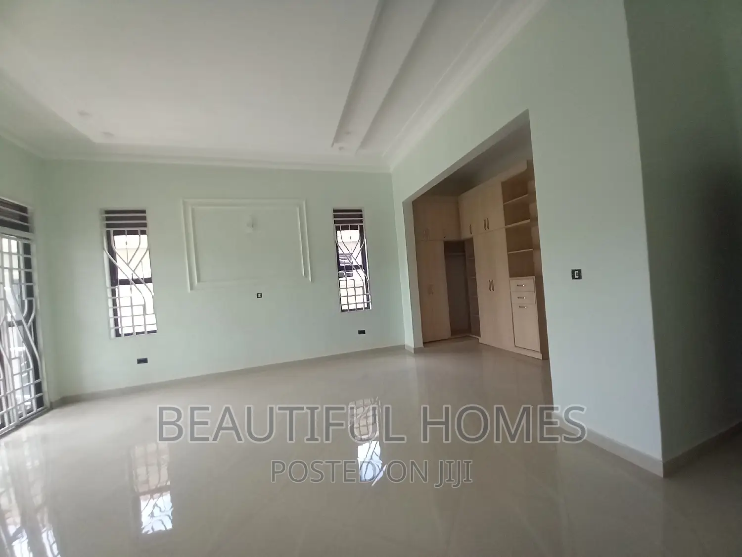 Furnished 5bdrm Bungalow in Kira for sale in Kira