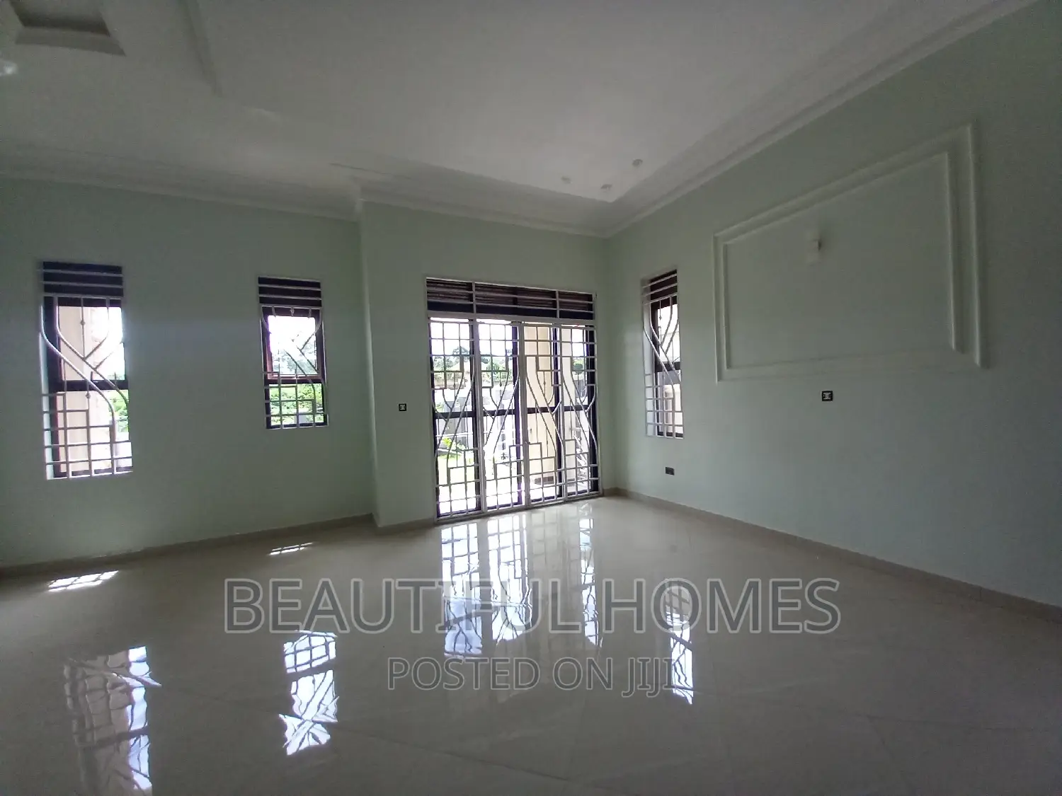 Furnished 5bdrm Bungalow in Kira for sale in Kira