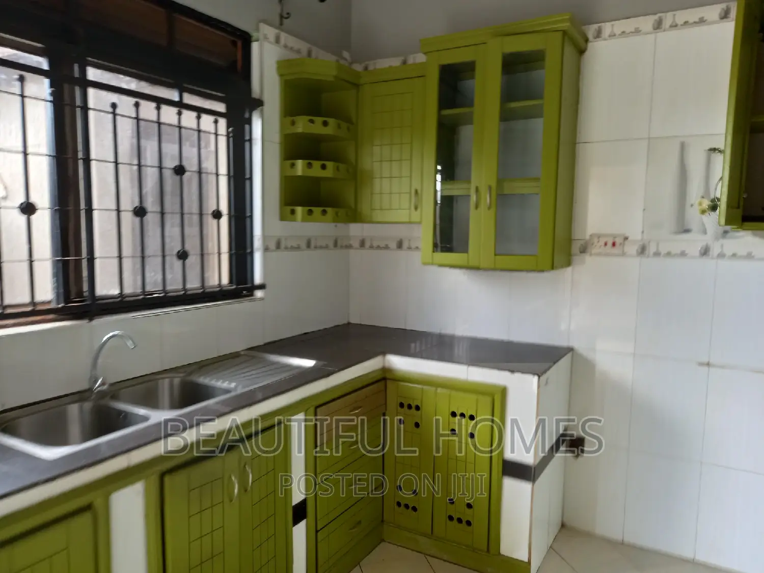 Furnished 4bdrm House in Kira for sale in Kira