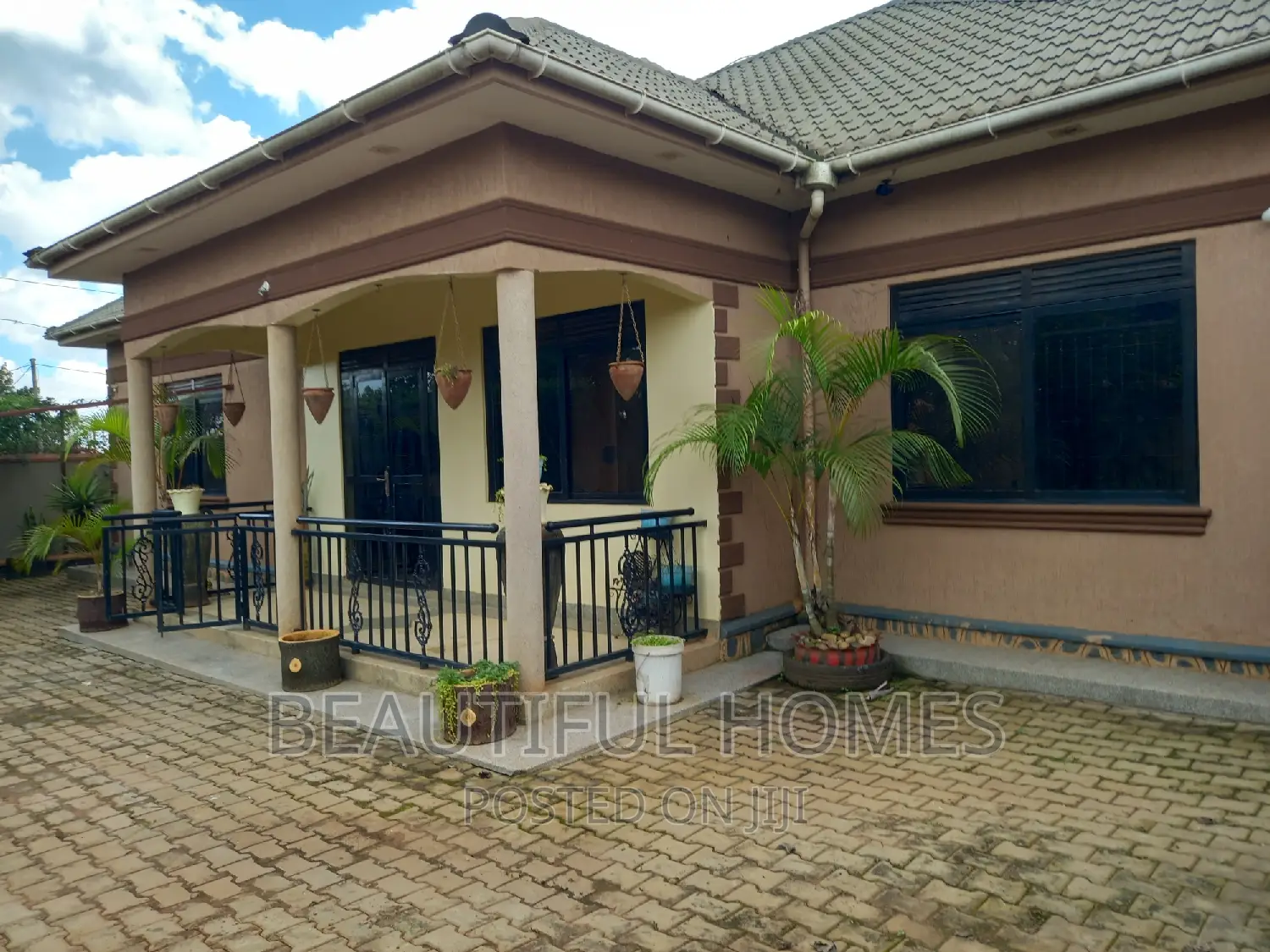 Furnished 4bdrm Bungalow in Kira for sale in Kira