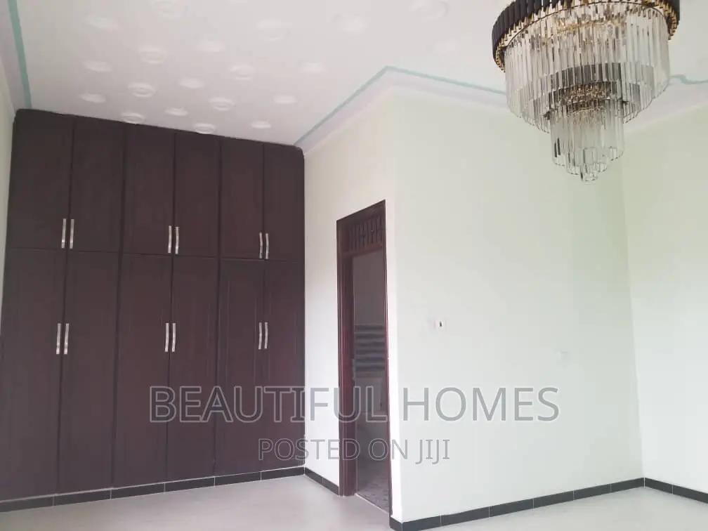 Furnished 4bdrm Bungalow in Kira for sale in Kira