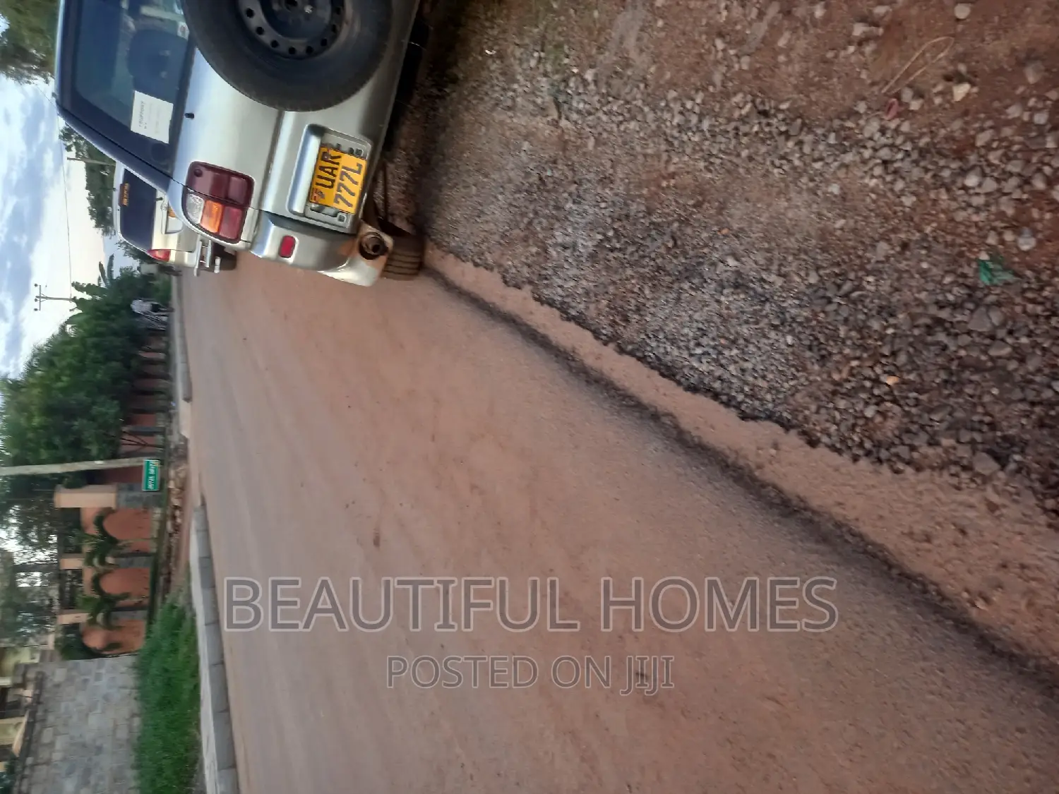 Najjera Buwate 33 Decimals Posh Land With Tarmack Access in Kira