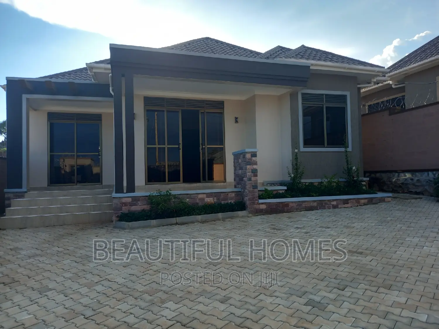 Furnished 3bdrm Bungalow in Nakwero, Kira for sale in Kira