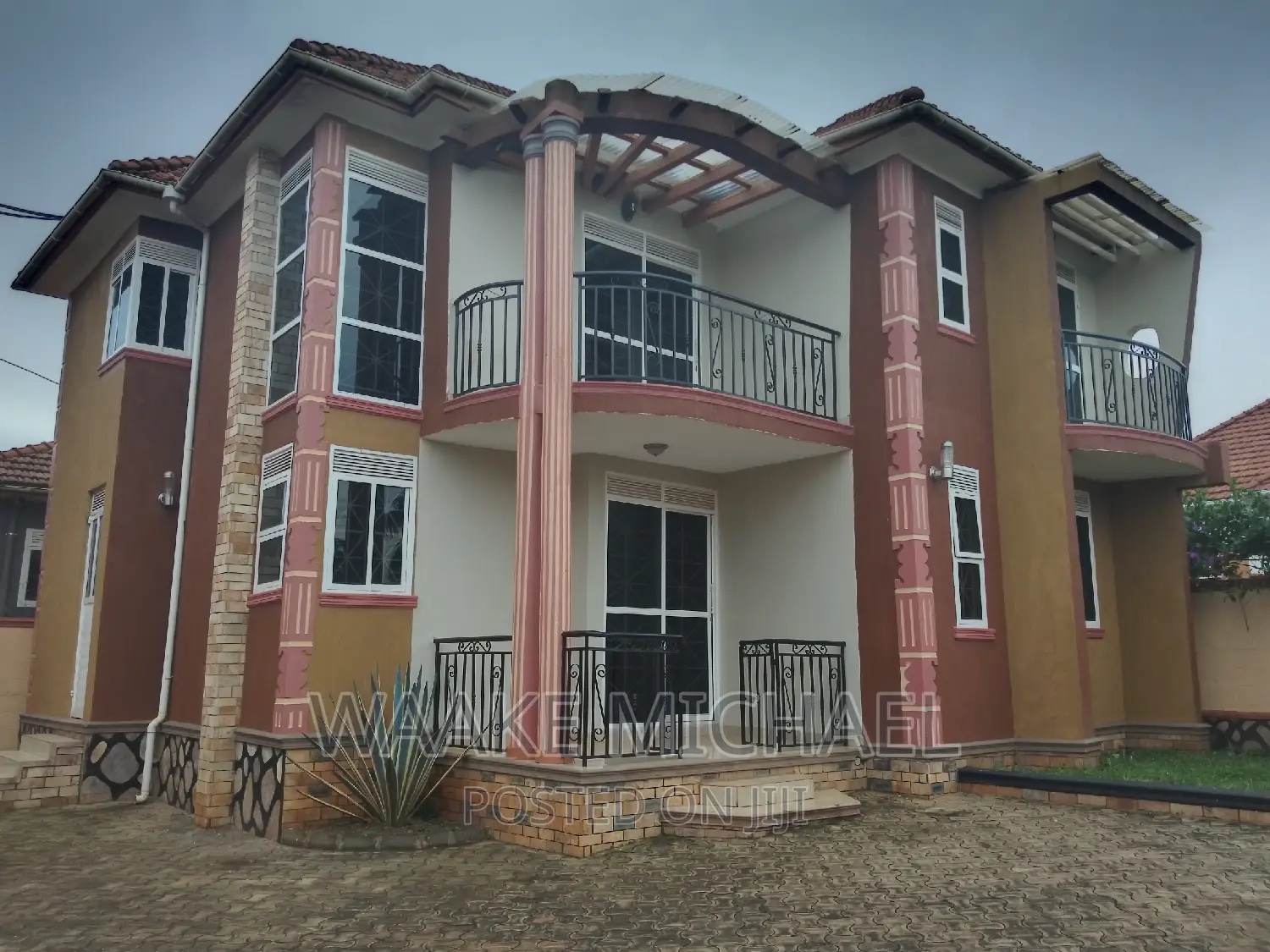 4bdrm Duplex in Kira Estate, Wakiso / Wakiso for sale in Wakiso / Wakiso