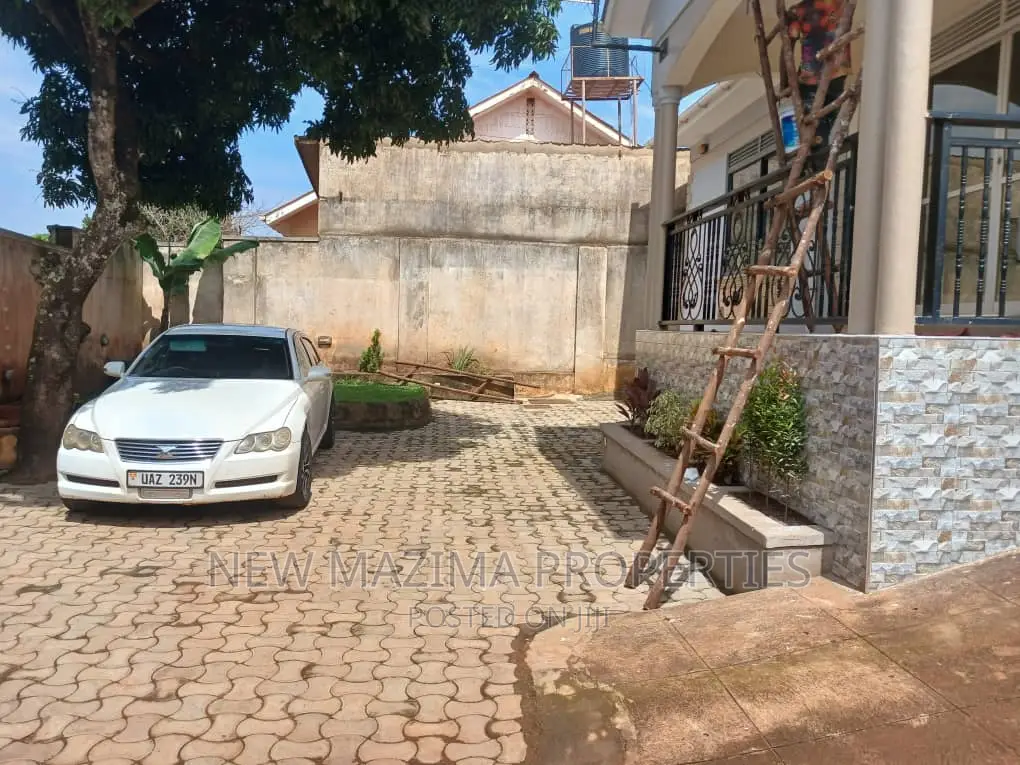 3bdrm Bungalow in Namasuba Ndejje, Central Division for sale in Central Division