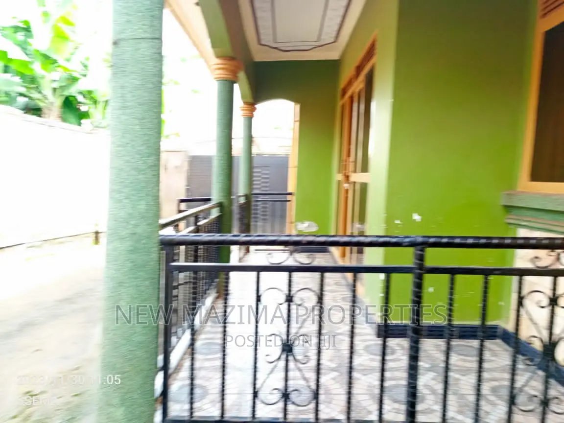3bdrm Bungalow in Nansana Bujjuko Town, Central Division for sale in Central Division