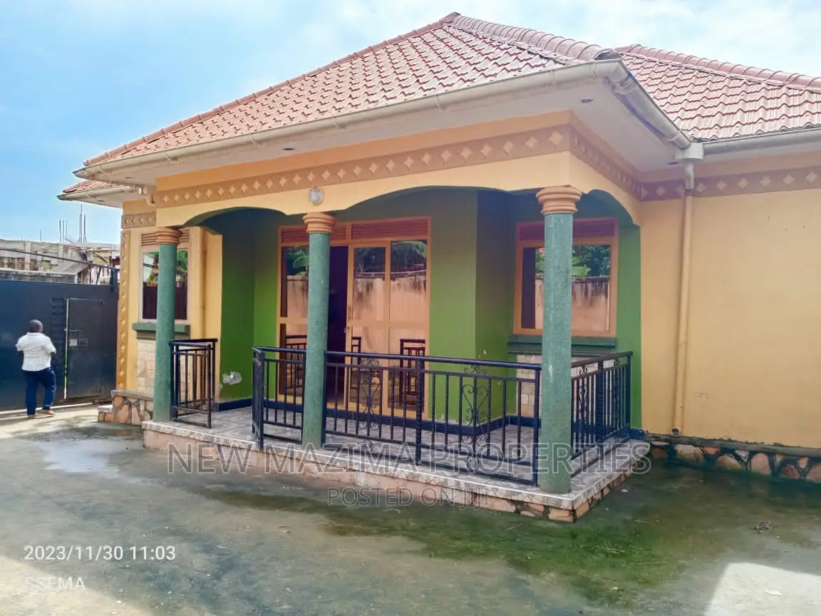 3bdrm Bungalow in Nansana Bujjuko Town, Central Division for sale in Central Division