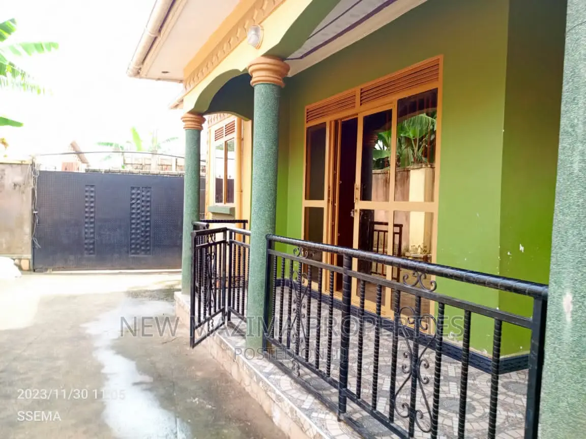 3bdrm Bungalow in Nansana Bujjuko Town, Central Division for sale in Central Division