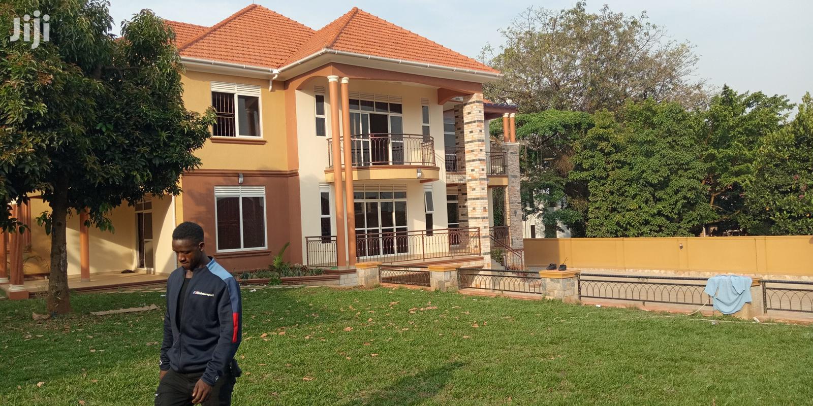 In Munyonyo Lake Viewing Castle For Sale in Kampala