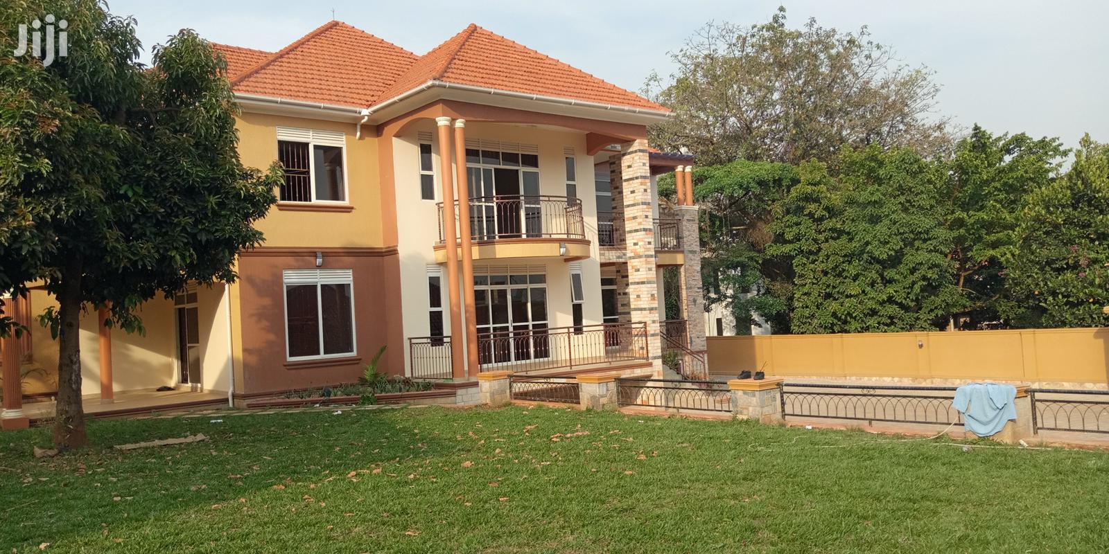 In Munyonyo Lake Viewing Castle For Sale in Kampala