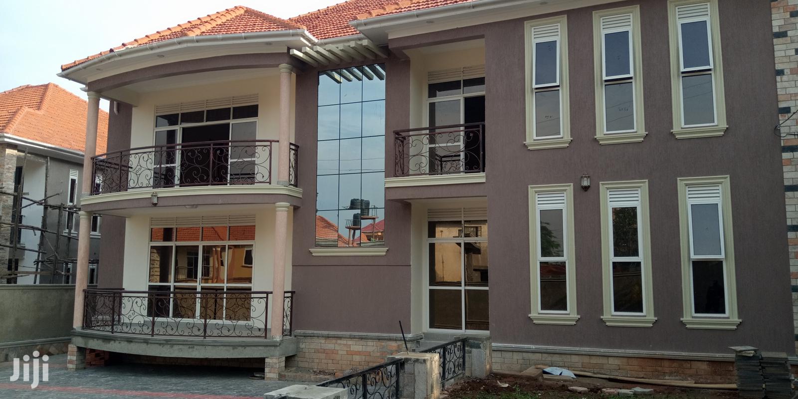 Munyonyo Diplomatic Class Mansion for Sale in Kampala