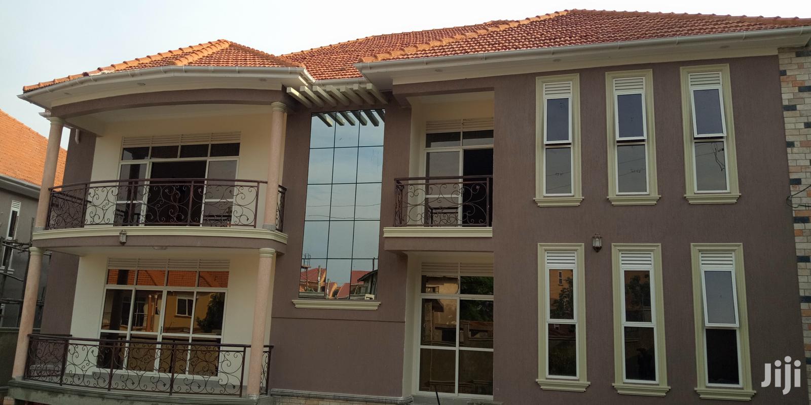 Munyonyo Diplomatic Class Mansion for Sale in Kampala