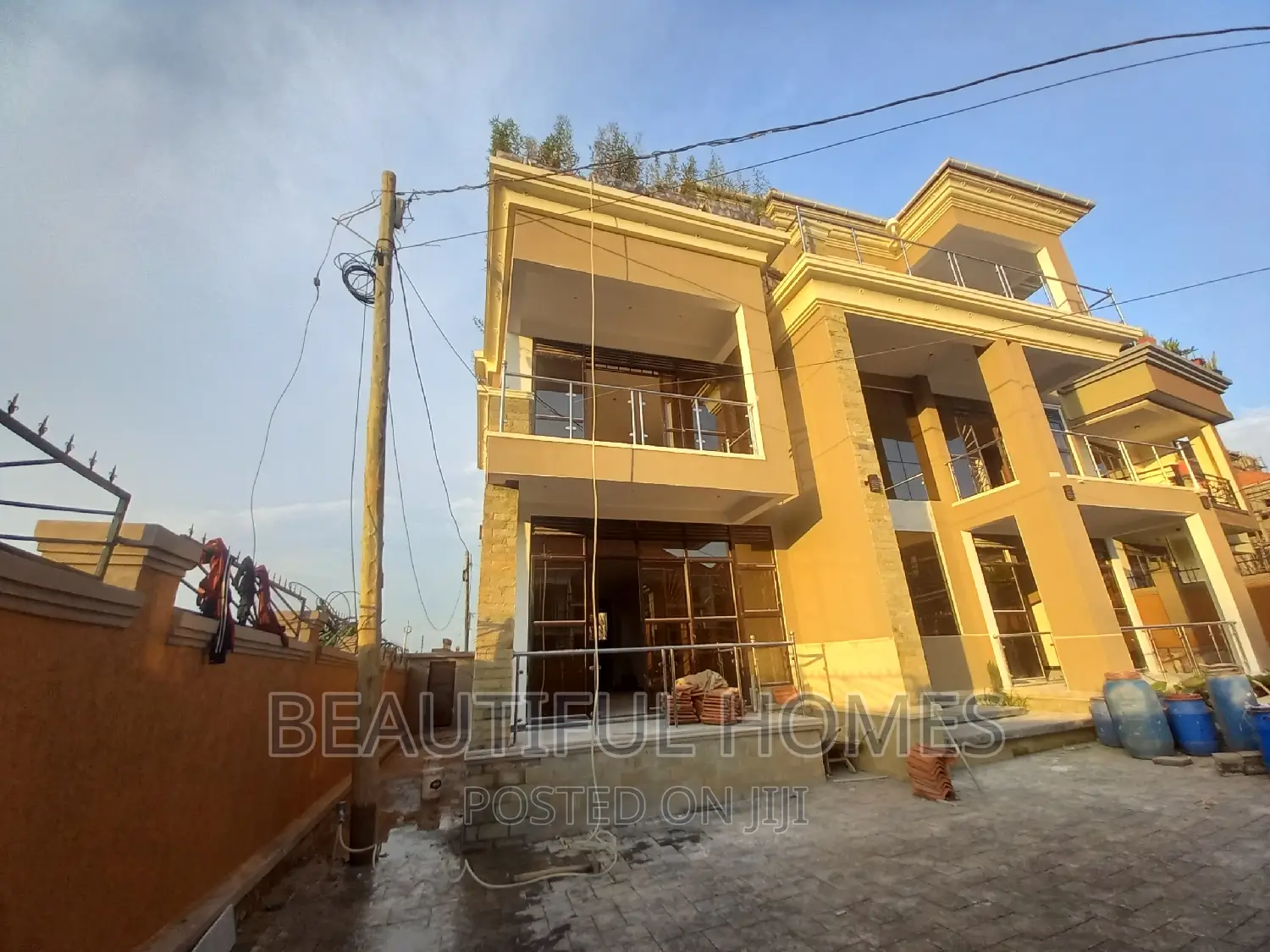 Furnished 6bdrm Duplex in Kyanja Wealthy, Nakawa for sale in Nakawa