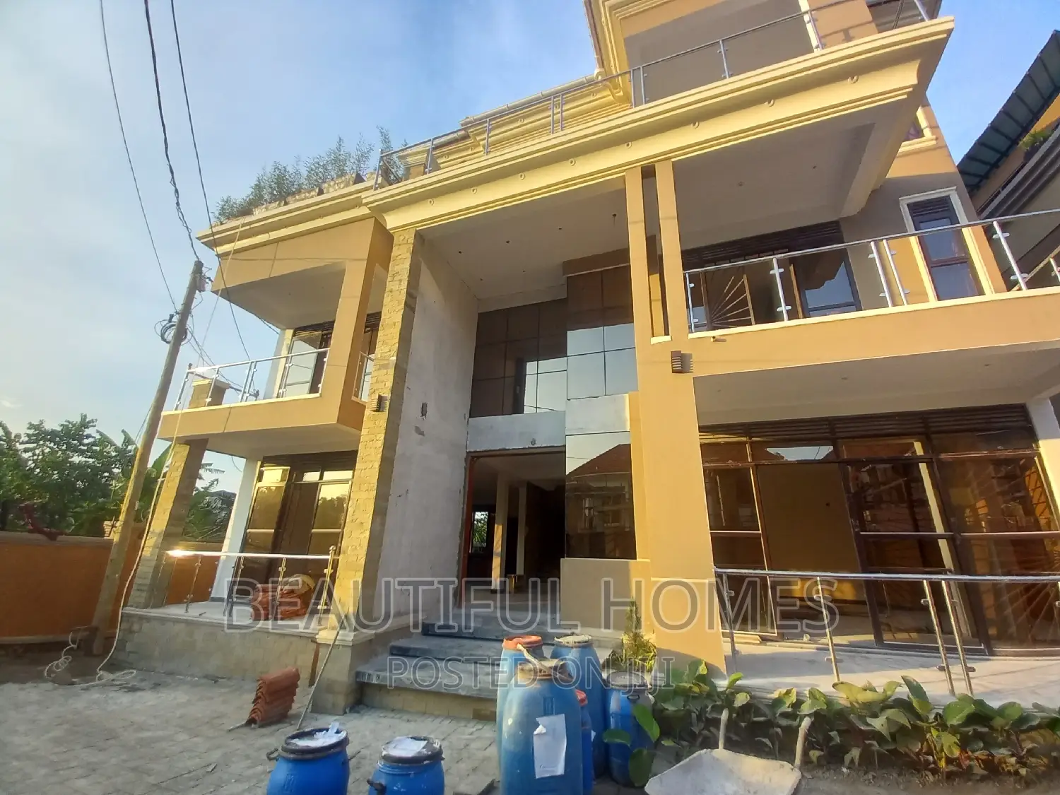 Furnished 6bdrm Duplex in Kyanja Wealthy, Nakawa for sale in Nakawa