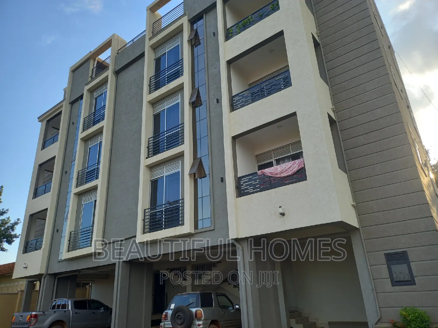 Furnished 2bdrm Block of Flats in Kisaasi Corporate, Nakawa for sale in Nakawa