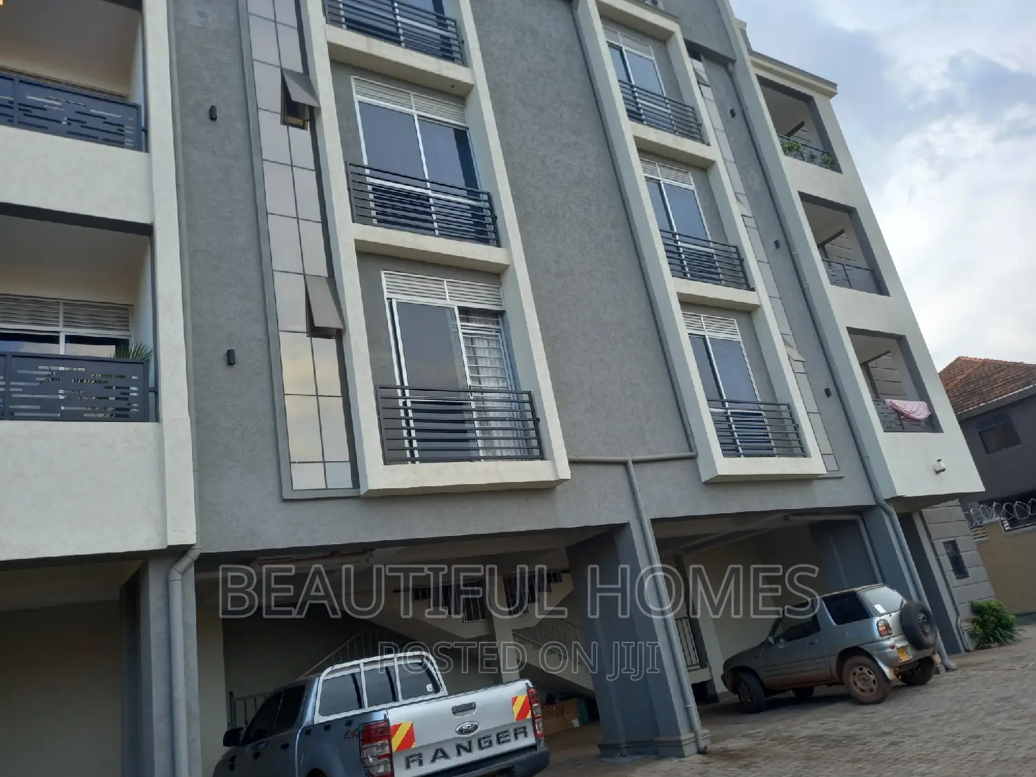 Furnished 2bdrm Block of Flats in Kisaasi, Nakawa for sale in Nakawa