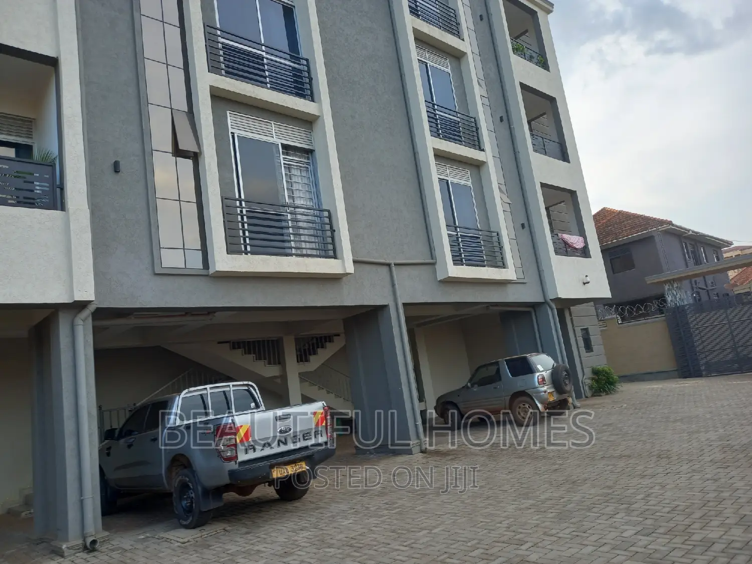 Furnished 2bdrm Block of Flats in Kisaasi, Nakawa for sale in Nakawa