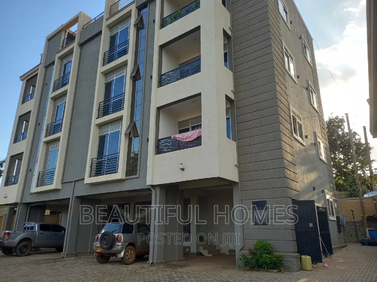 Furnished 2bdrm Block of Flats in Kisaasi, Nakawa for sale in Nakawa