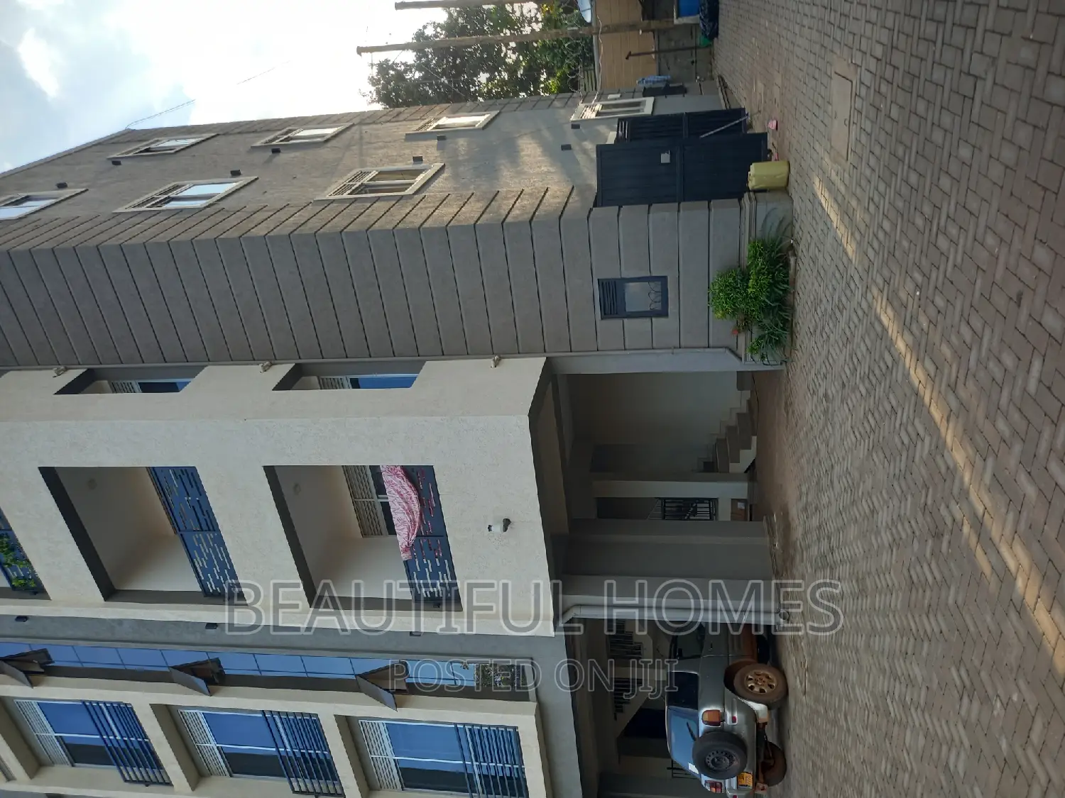 Furnished 2bdrm Block of Flats in Kisaasi, Nakawa for sale in Nakawa