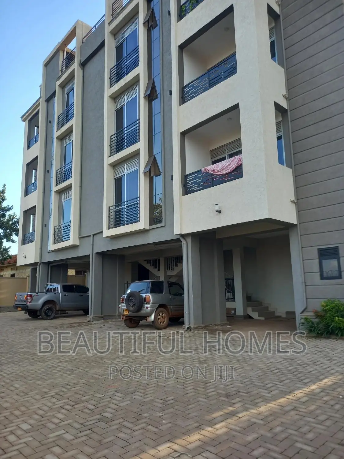 Furnished 2bdrm Block of Flats in Kisaasi, Nakawa for sale in Nakawa