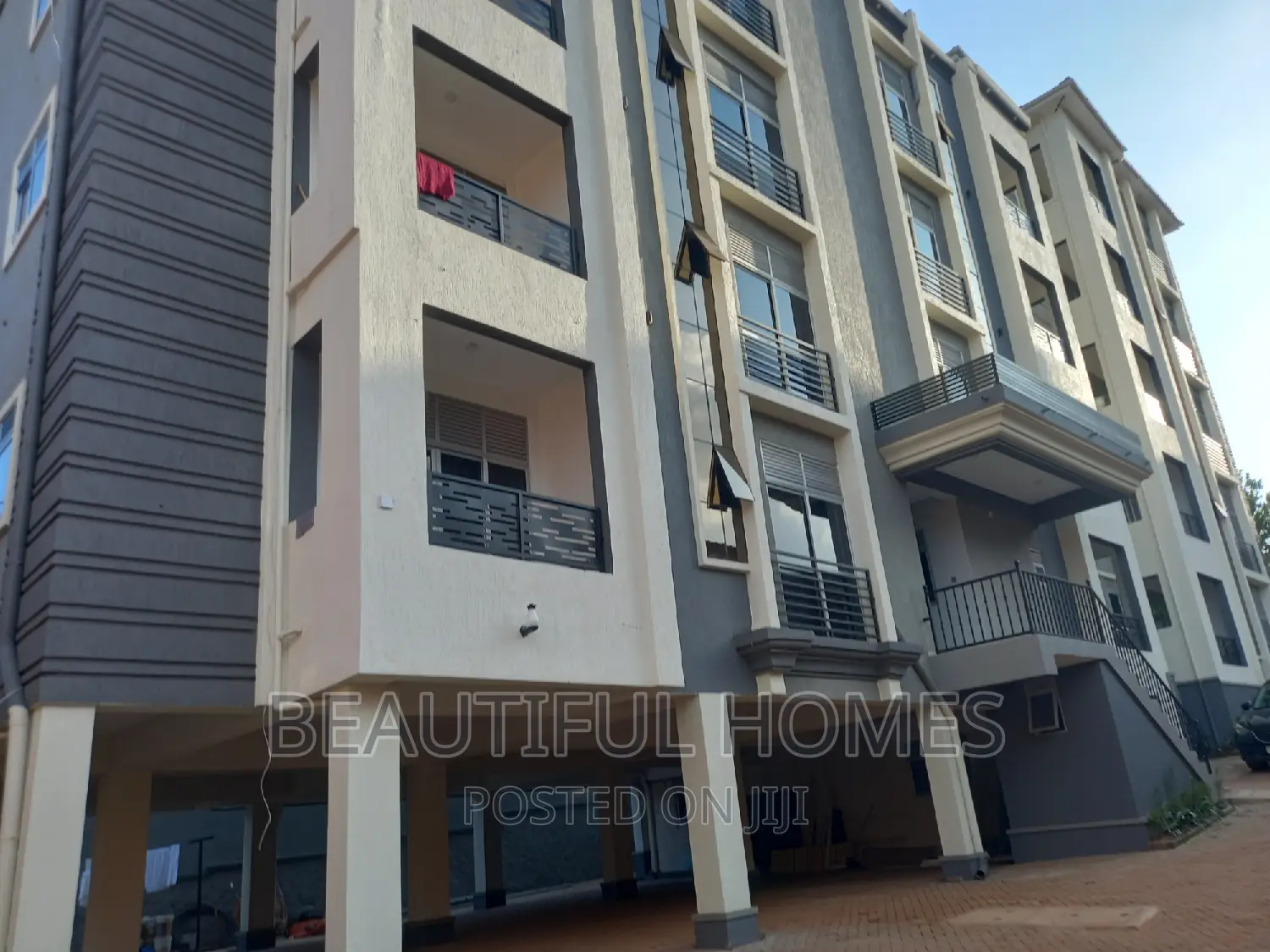Furnished 2bdrm Block of Flats in Kisaasi On Tarmack, Nakawa for sale in Nakawa