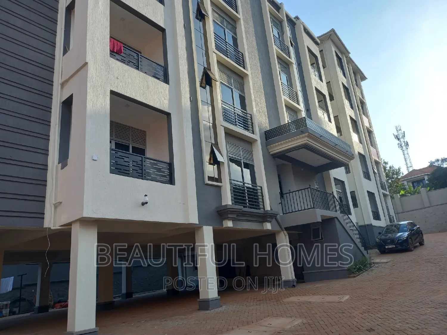 Furnished 2bdrm Block of Flats in Kisaasi On Tarmack, Nakawa for sale in Nakawa