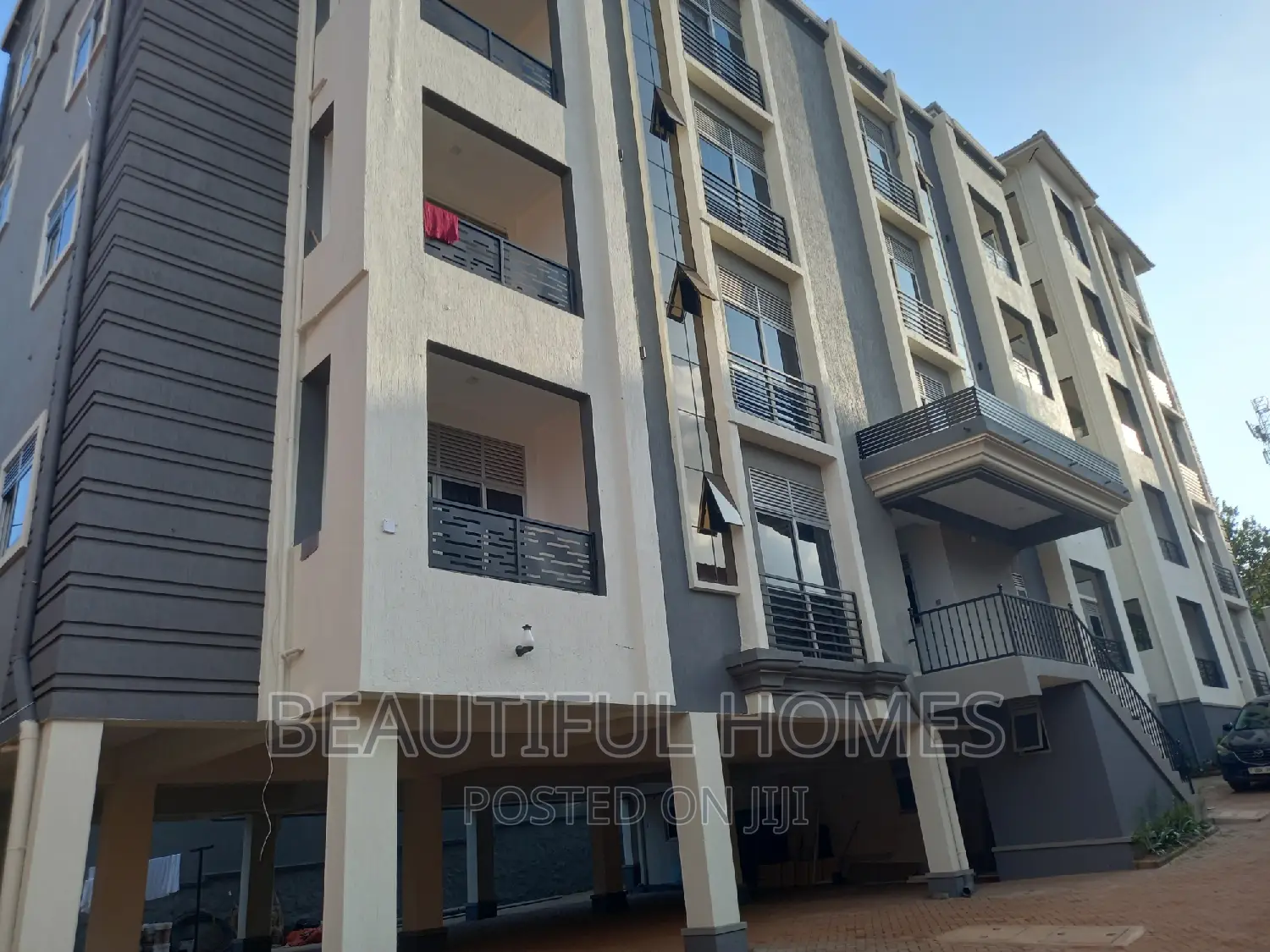 Furnished 2bdrm Block of Flats in Kisaasi, Nakawa for sale in Nakawa