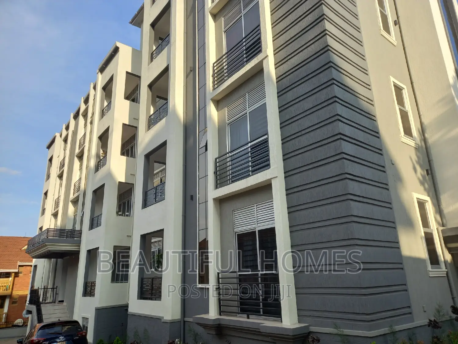 Furnished 2bdrm Block of Flats in Kisaasi, Central Division for sale in Central Division
