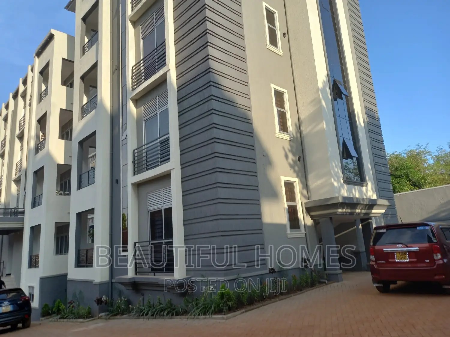 Furnished 2bdrm Block of Flats in Kisaasi, Central Division for sale in Central Division