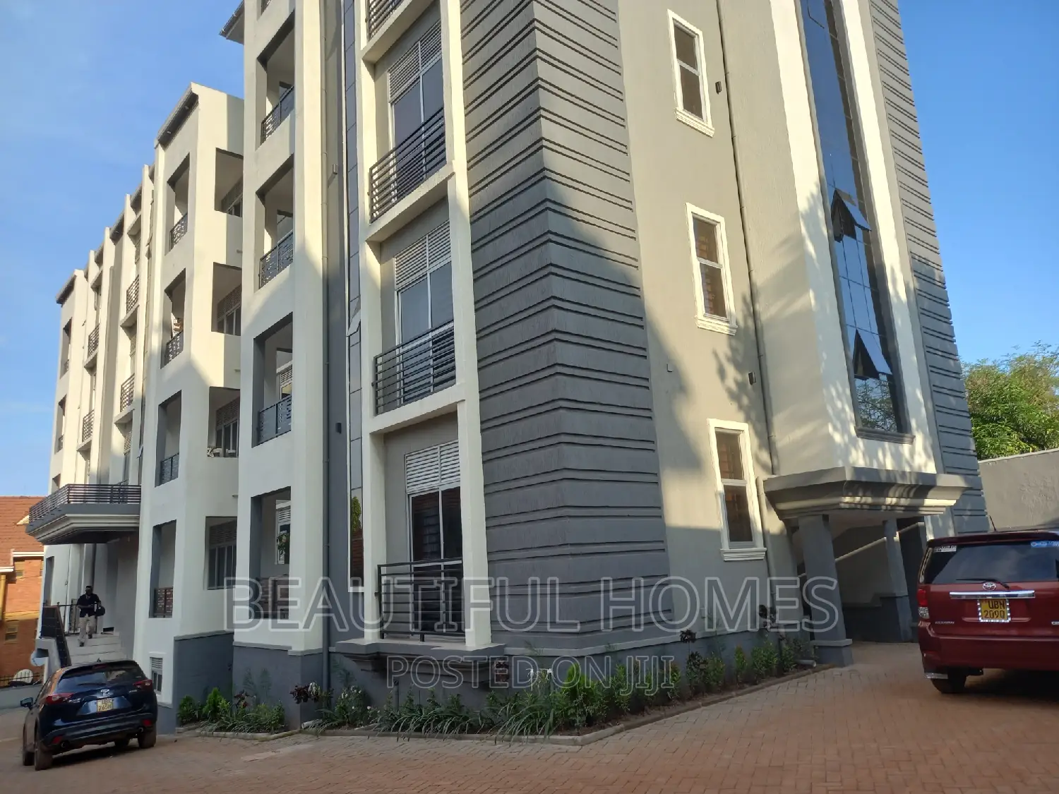 Furnished 2bdrm Block of Flats in Kisaasi, Central Division for sale in Central Division