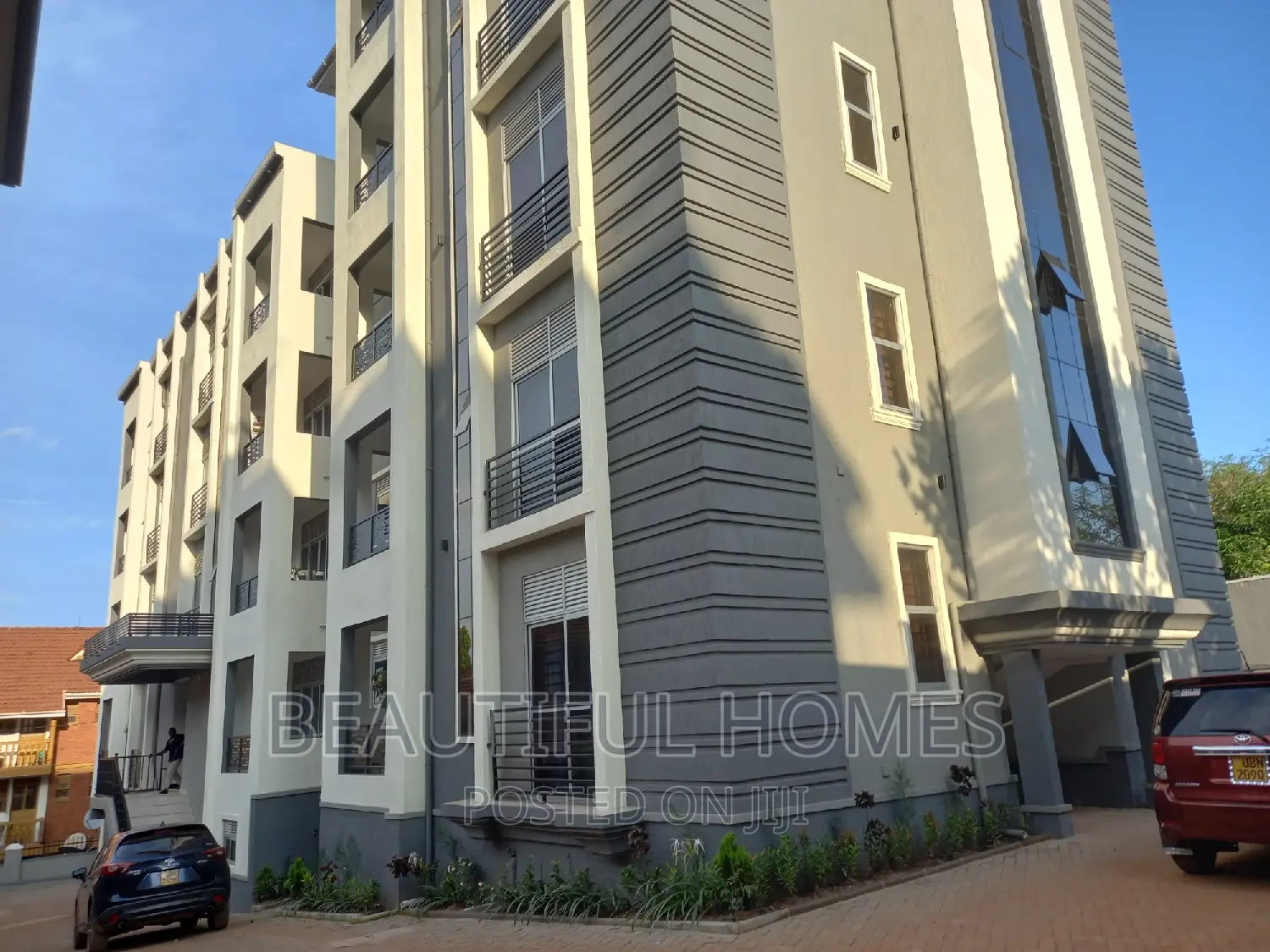 Furnished 2bdrm Block of Flats in Kisaasi, Central Division for sale in Central Division
