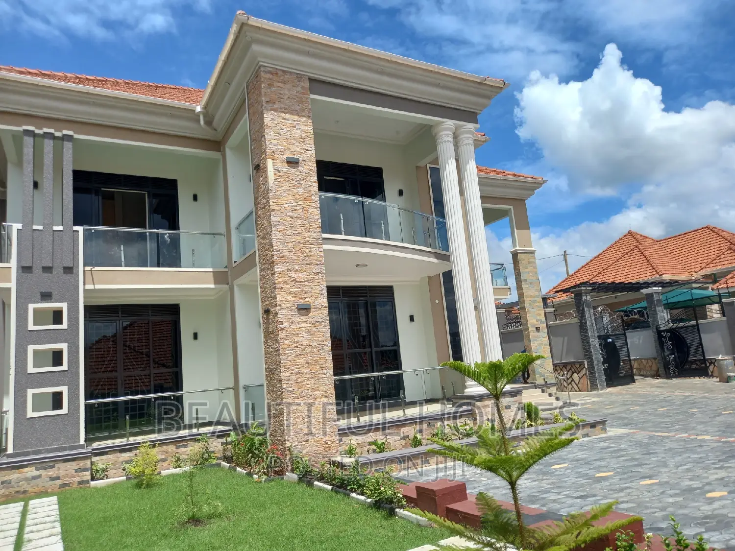 Furnished 6bdrm Mansion in Kira Tarmacked, Nakawa for sale in Nakawa