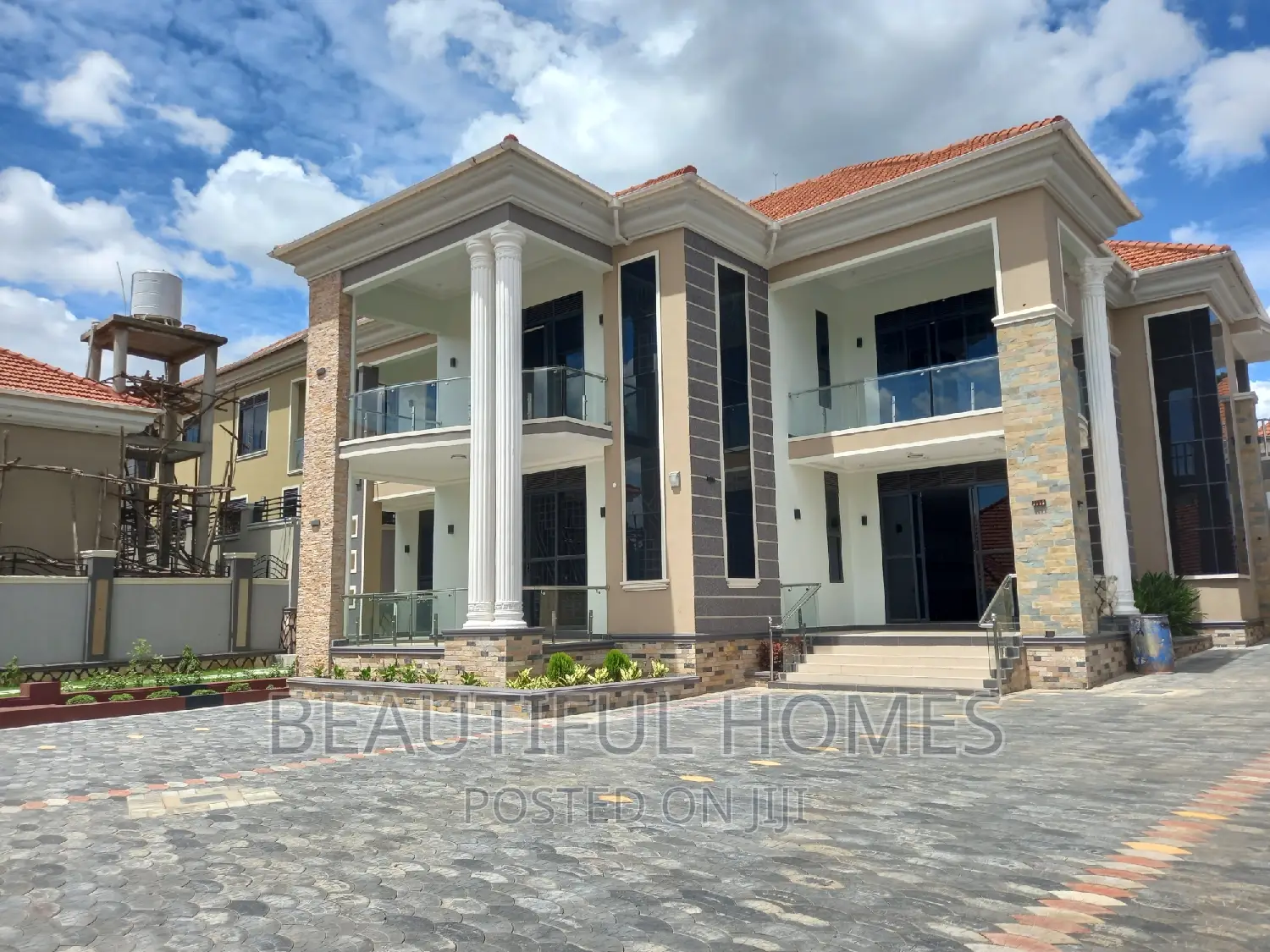 Furnished 6bdrm Duplex in Kira Ministers for sale in Kira
