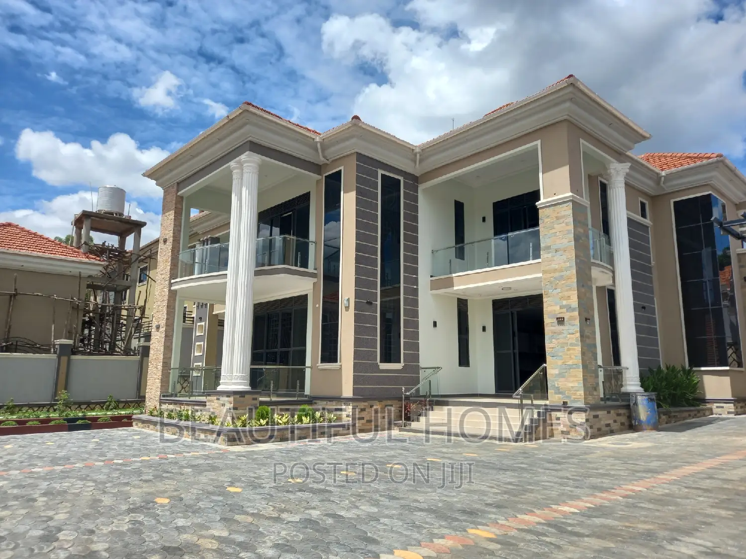 Furnished 6bdrm Duplex in Kira Ministers for sale in Kira