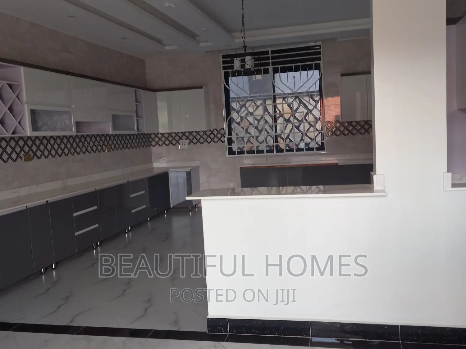 Furnished 6bdrm Duplex in Kira, Central Division for sale in Central Division