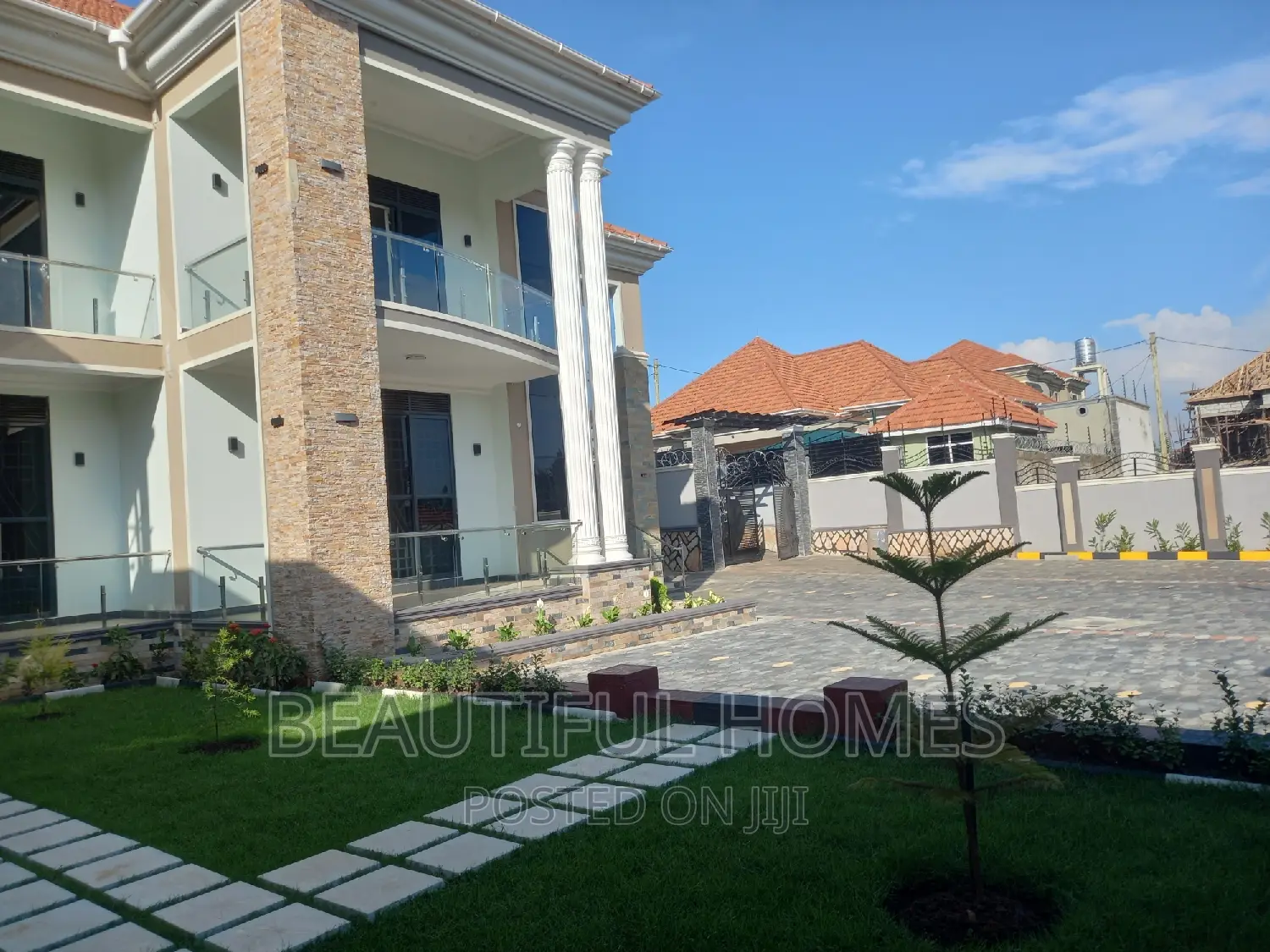 Furnished 6bdrm Mansion in Kira Corporate Zone for sale in Kira