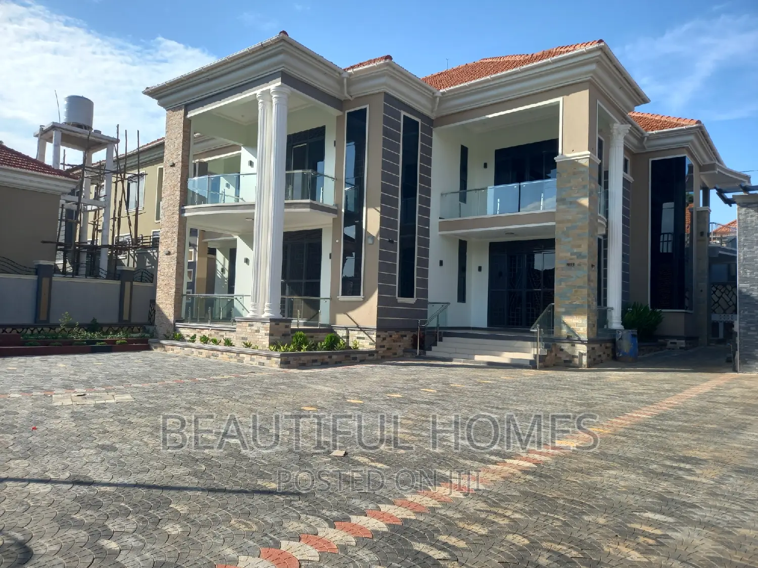 Furnished 6bdrm Duplex in Kira Mamerito for sale in Kira