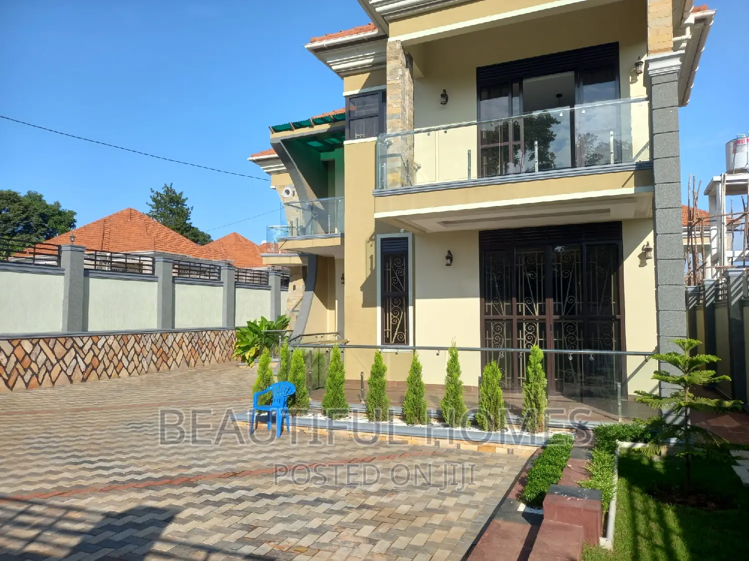 Furnished 6bdrm Mansion in Kira Perfect Estate for sale in Kira
