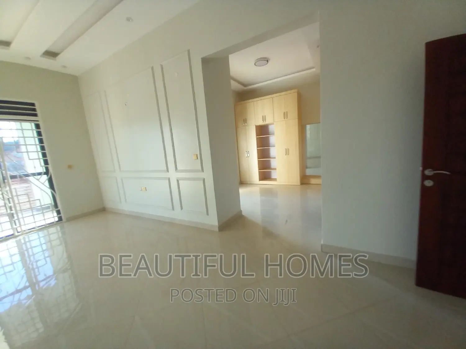 Furnished 6bdrm Duplex in Kira Perfect for sale in Kira