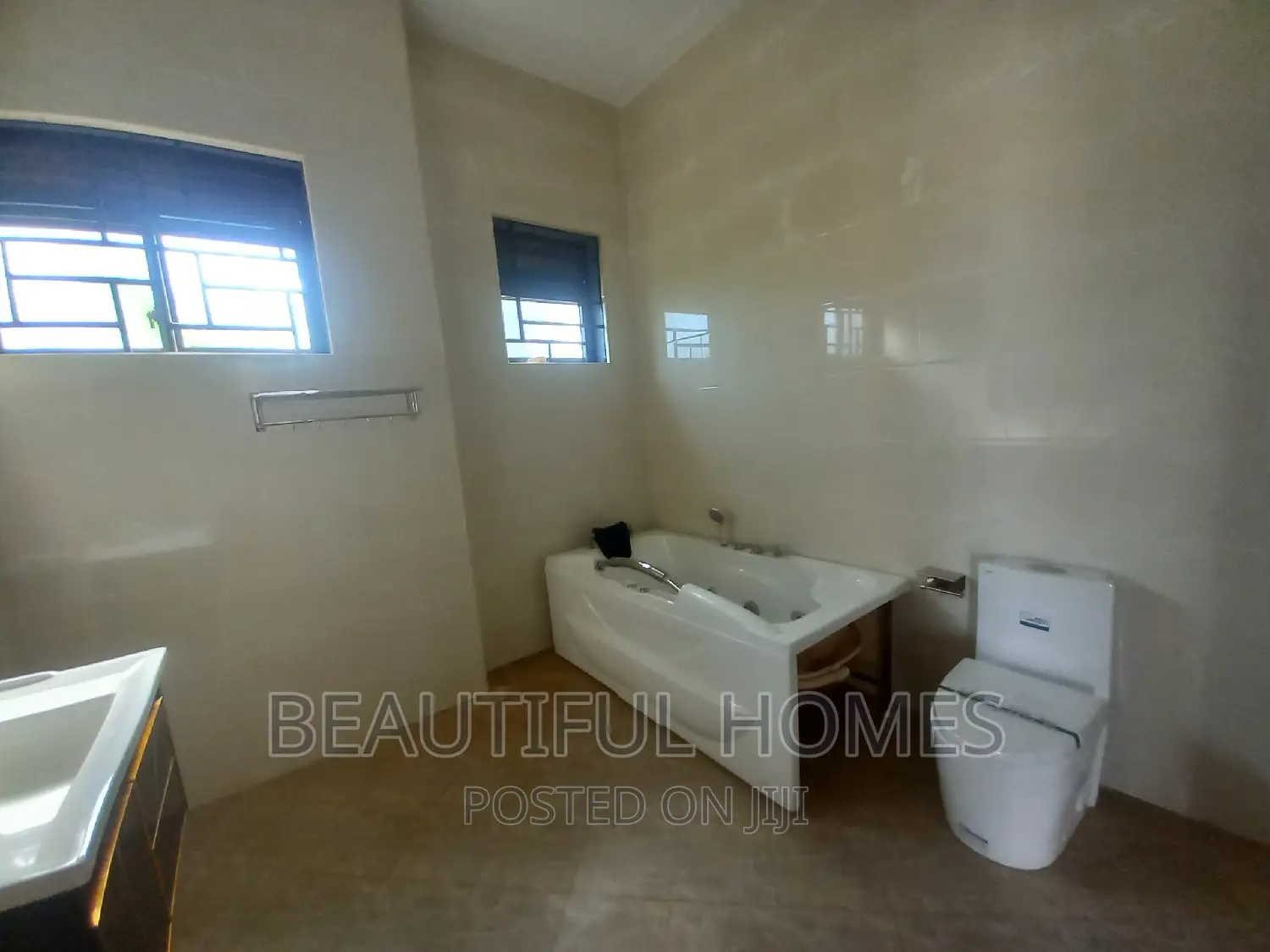 Furnished 6bdrm Mansion in Kira Mamerito Road for sale in Kira